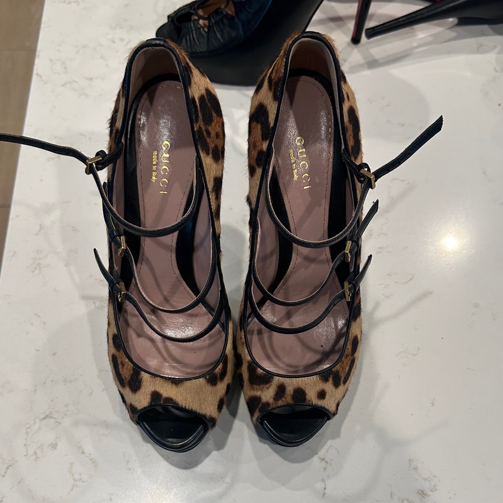 Gucci Leopard Print Heels with Black Accents